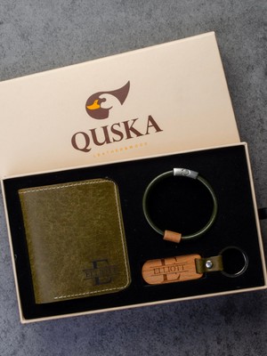 Kişiye Özel Isimli El Yapımı Hakiki Deri Yeşil Cüzdan+Anahtarlık+Bileklik Hediyelik Set - Grain Fold