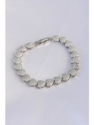 Calperia Vip Seri Pirinç Zirkon Taşlı Gümüş Renk Kalp Model Bileklik