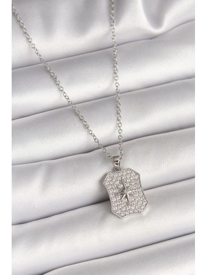 Calperia 316L Çelik Gümüş Renk Zincir Zirkon Taşlı Kutup Yıldız Işlemeli Madalyon Model Kadın Kolye