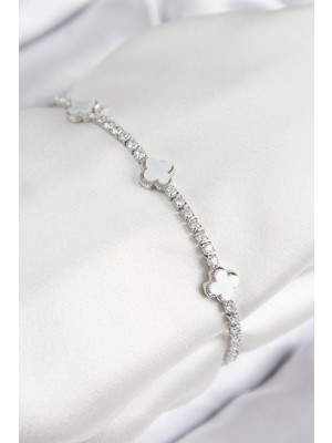 Calperia Pirinç Zirkon Taşlı Yonca Model Gümüş Renk Kadın Bileklik