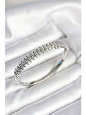 Calperia Gümüş Renk Zirkon Taşlı Pirinç Kadın Kelepçe