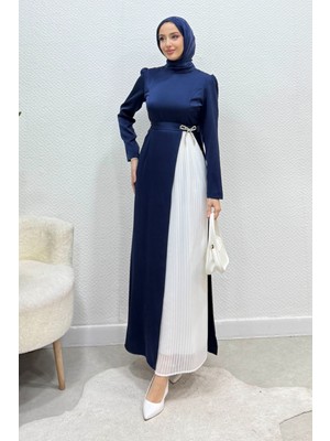 Tesettür Diyarı Henna Fiyonk Detaylı Krep Saten Tesettür Abiye- Lacivert