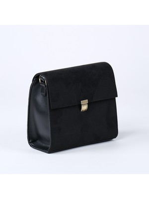 Kapaklı Kutu Siyah Askılı Süet Çanta