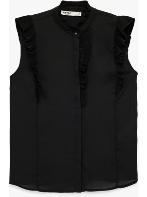 Koton Hakim Yaka Fırfır Detaylı Düğmeli Kolsuz Gömlek