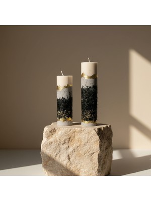 El Yapımı Dekoratif Beton Mum Seti – Siyah Taş Dokulu Gold Detaylı Uzun Silindir Mum (2’li)