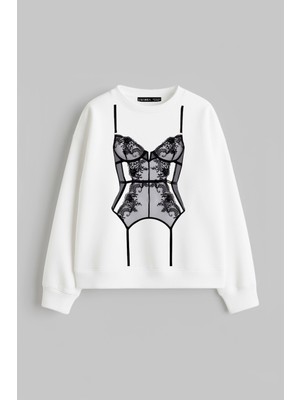 Sokak Butik Lingerie Baskılı Kapüşonsuz Relaxed Fit Kadın Beyaz Sweatshirt