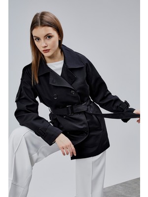 Bolivente Siyah Premium Regular Kalıp Apolet ve Rüzgarlık Detaylı Kemerli Trençkot