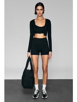 Urban Beat Zerra Kadın Yumuşak ve Esnek Kumaşlı Baskı Detaylı Askılı Düğmeli Siyah Spor Sütyeni