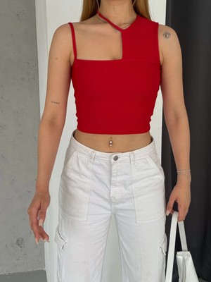 Qutta Kadın Asimetrik Askılı Ottoman Kumaş Crop Bluz