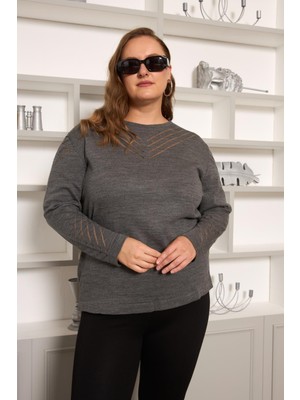 Rmg Kol ve Yaka Ajur Desenli Büyük Beden Triko Antrasit