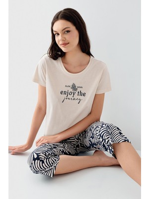 Arnetta Kadın Beyaz Kapri Takım