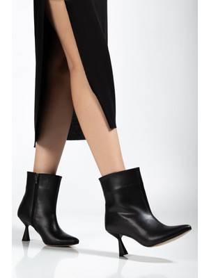 Budi 4701 Siyah Cilt  Kare Topuk Günlük Kadın Bot