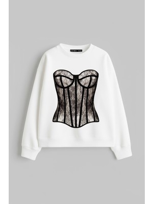 Sokak Butik Fit Corset Baskılı Kapüşonsuz Relaxed Fit Kadın Beyaz Sweatshirt