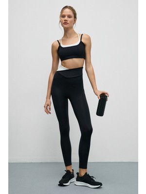 Urban Beat Julsen Kadın Yumuşak ve Esnek Dokulu Asimetrik Konstrat Bel Detaylı Siyah - Beyaz Tayt