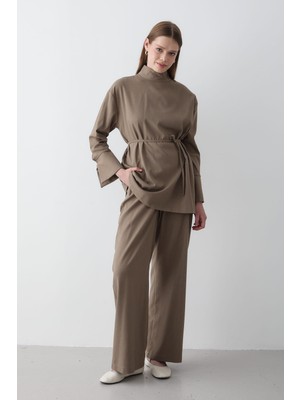 Jaste Kadın Dik Yaka Kuşaklı Tunik & Düğme Detaylı Beli Lastikli Pantolon Alt&Üst Takım HAKİ