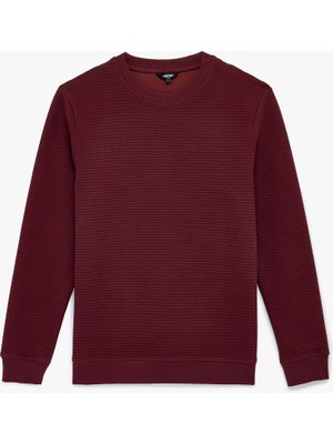 Koton Regular Fit Uzun Kollu Dokulu Bisiklet Yaka Sweatshirt