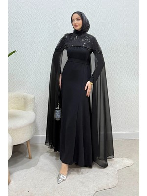 Tesettür Diyarı Büyük Beden Taşlı Pelerinli Krep Tesettür Abiye- Siyah