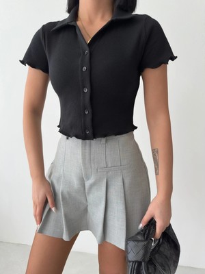 Qutta Kadın Polo Yaka Düğmeli Kaşkorse Crop Bluz