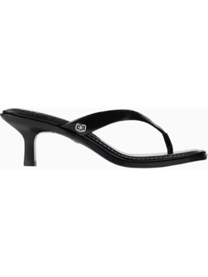 Sam Edelman Dollie 55 Siyah Deri, Ince Bantlı Orta Topuklu Parmak Arası Sandalet