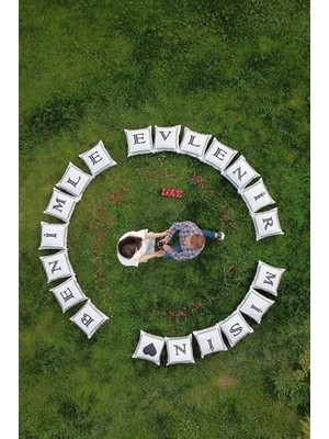 Storemax Harfli Kırlent Kılıfı Kadife 43X43 cm Çift Taraflı A Harfi Kedi Desenli Evlilik Teklifi Doğum Günü