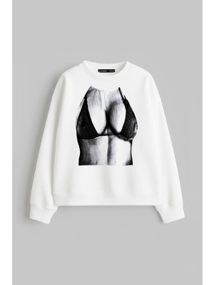 Sokak Butik Silhouette Bikini Baskılı Kapüşonsuz Relaxed Fit Kadın Beyaz Sweatshirt