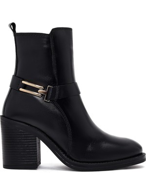 Derimod Kadın Siyah Tokalı Kalın Topuklu Deri Bot 25WFD185818