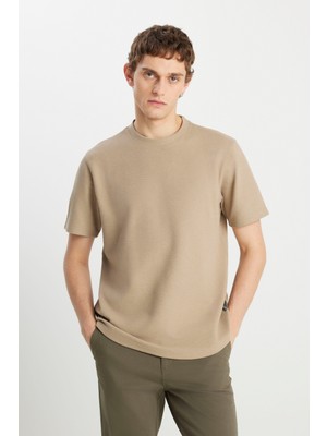 Wrangler W25107118614 Bej Erkek Regular Fit Bisiklet Yaka T-Shirt