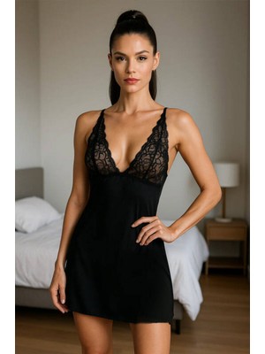 Marsilyan Dantel Işlemeli Şık Gecelik