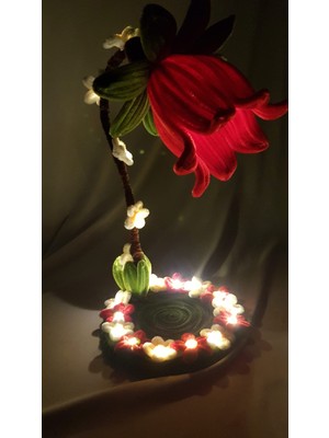 Badem Hediyecilik El Yapımı Şönil Çiçek Şeklinde Ayaklı Gece Lambası