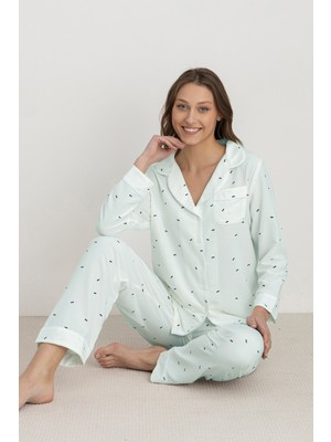 Dofi Kadın 1780 Papyon Desenli Pijama Takımı – Uzun Kollu, Düğmeli, Cep ve Manşet Detaylı - Su Yeşili