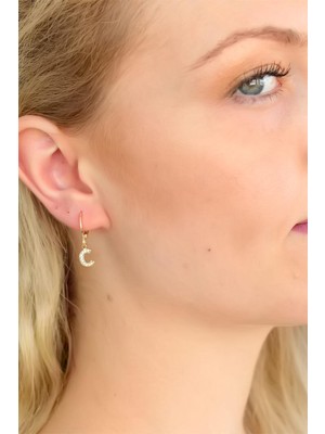 BT Teknik C Harf Bayan Küpe