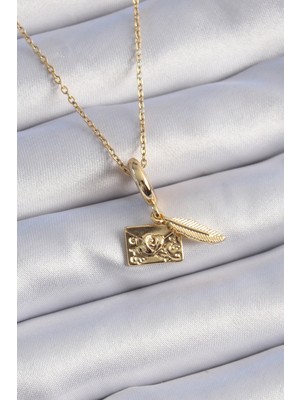 Ayder Timya 316L Çelik Gold Renk Kalp Detay Mektup Figür Charm Model Kadın Kolye - TJ-BKO9314 TG/Tmya1395 218122