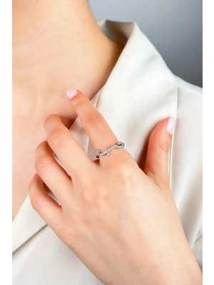 Sose Moda Zirkon Taşlı Ince Asimetrik Yüzük - Gümüş