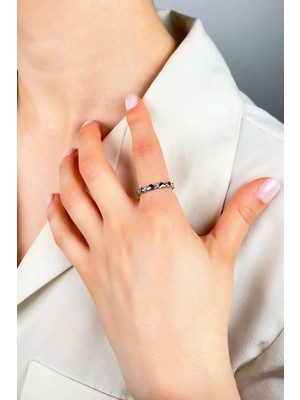 Sose Moda Kalpli Mor Taşlı Ince Yüzük - Gümüş