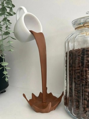 SHC4200 Lounge Dökülen Kahve Figürü 20 cm – Coffee Corner Masaüstü Dekor