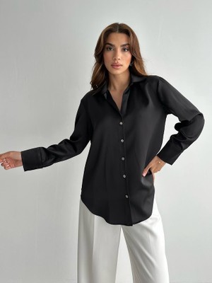 Leilaa V Yaka Manşetli Saten Gömlek