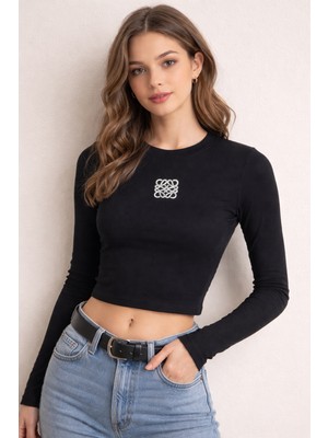Qscob Kadın Siyah Fitilli Bisiklet Yaka Uzun Kollu Nakış Detaylı Body Bluz