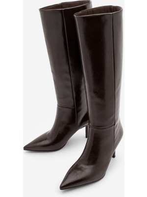 Marjin Kadın Sivri Burun Fermuarsız Körüklü İnce Topuklu Çizme Gasev Kahve