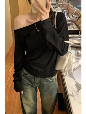 Cool Tarz Siyah Kadın Düşük Omuz Kayık Yaka Oversize Uzun Kollu T-Shirt