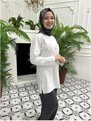 Butik Alerva Kadın Uzun Kollu T-Shirt Pamuklu Günlük Stil Oversize Kesim Beyaz