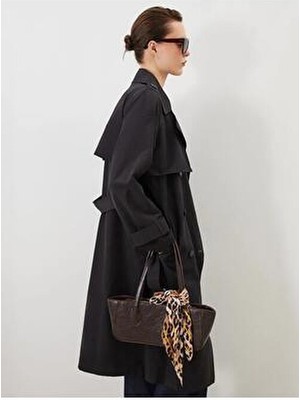 LC Waikiki Lcw Modest Siyah Kruvaze Yaka Oversize Kadın Trençkot