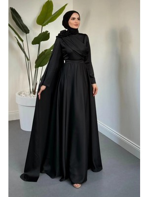 Tesettür Diyarı Fores Omzu Güllü Pelerinli Saten Tesettür Abiye- Siyah