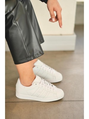 Solazer Kadın Siyah Beyaz Çizgi Detaylı Ortopedik Sneaker 059-K 059-K