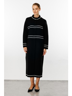 Mutlu Ertan Kadın Çizgi Detaylı Sıfır Yaka Triko Pardesü Siyah-Ekru 20125