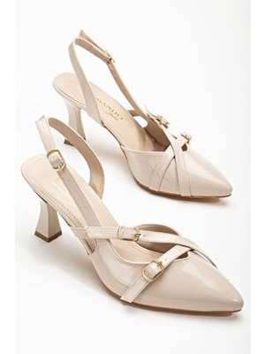 Elmando Biyana Çift Bantlı Toka Detaylı Bej Rugan Kadın Topuklu Ayakkabı... Toka Gümüşdur