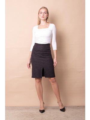 Jument Kadın Diyagonal Hafif Likralı Yünlü Kumaş Önü Yırtmaçlı Diz Boy Kalem Etek-Kahve Diyagonal