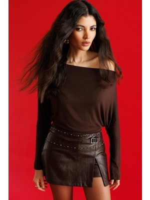 Mixray 4796 Kadın Asimetrik Yaka Uzun Kollu Basic Bluz Kahve