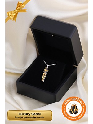 Lucente Jewellery Işıklı Hediye Kutulu Birbirine Sarılan Çift 925 Ayar Gümüş Kaplama Sevgililer Günü Sevgili Kolyesi