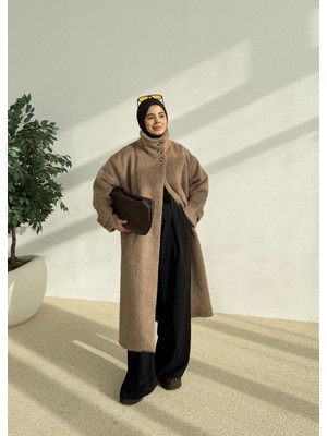 Moda Aksa Kemerli Dokulu Dik Yaka Kaban