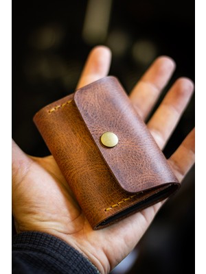 Hi Leather Nerio Hakiki Deri Kartlık – Akordeon Bölmeli, El Yapımı, Kişiye Özel Isim Yazılı